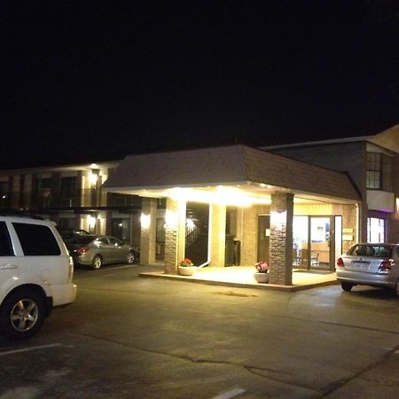 Oasis Motel By The Falls Niagara Falls Esterno foto